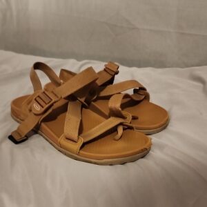 Chaco Sandals Size 8